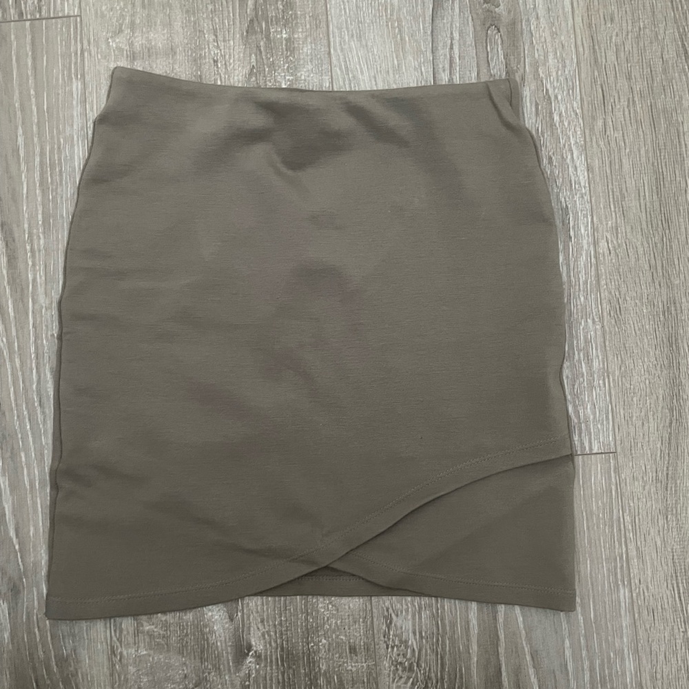 Aritzia Wrap mini skirt